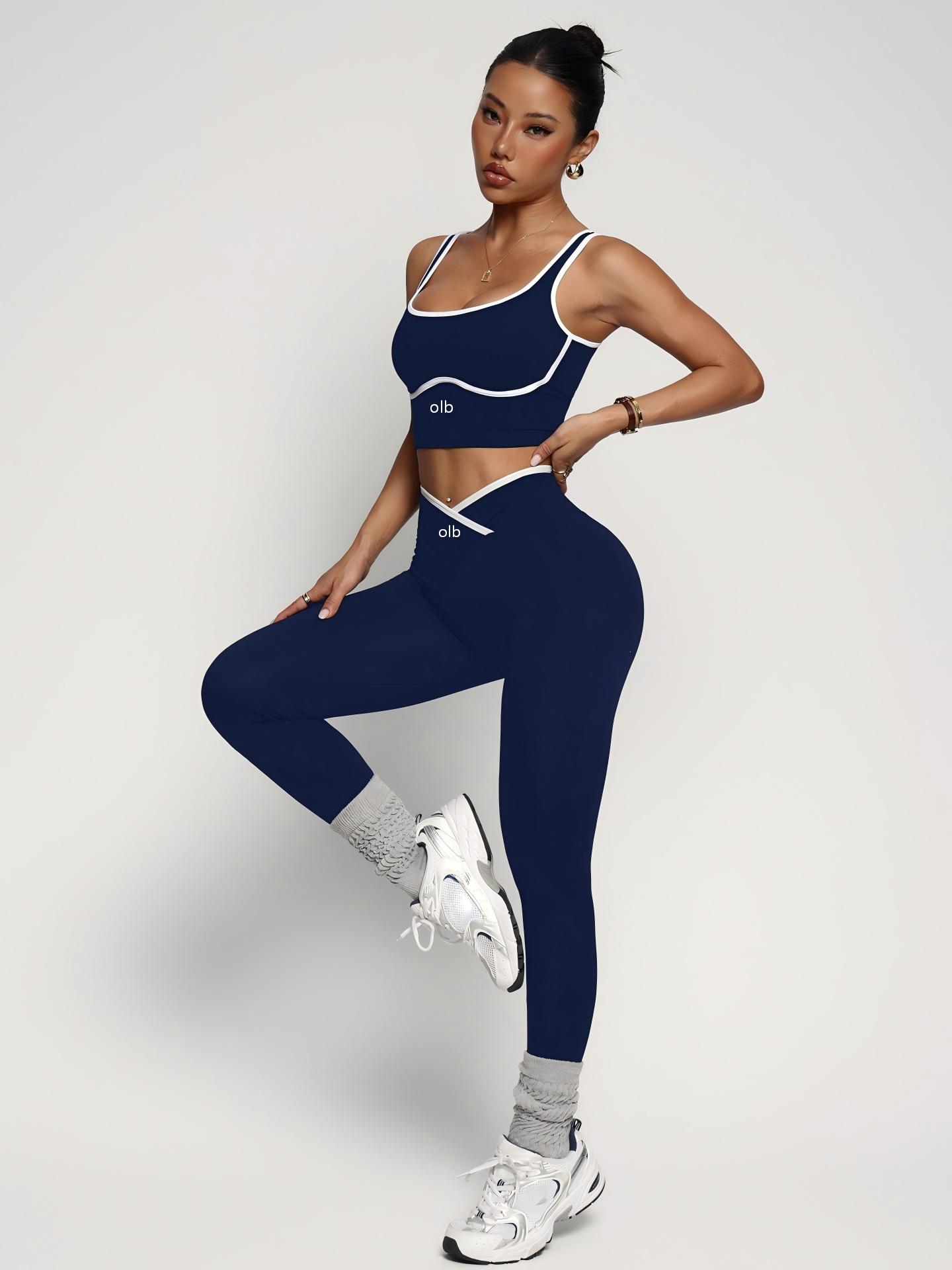 طقم رياضي جديد من قطعتين: حمال - مراجعة Yoga Fitness Wear وسعره