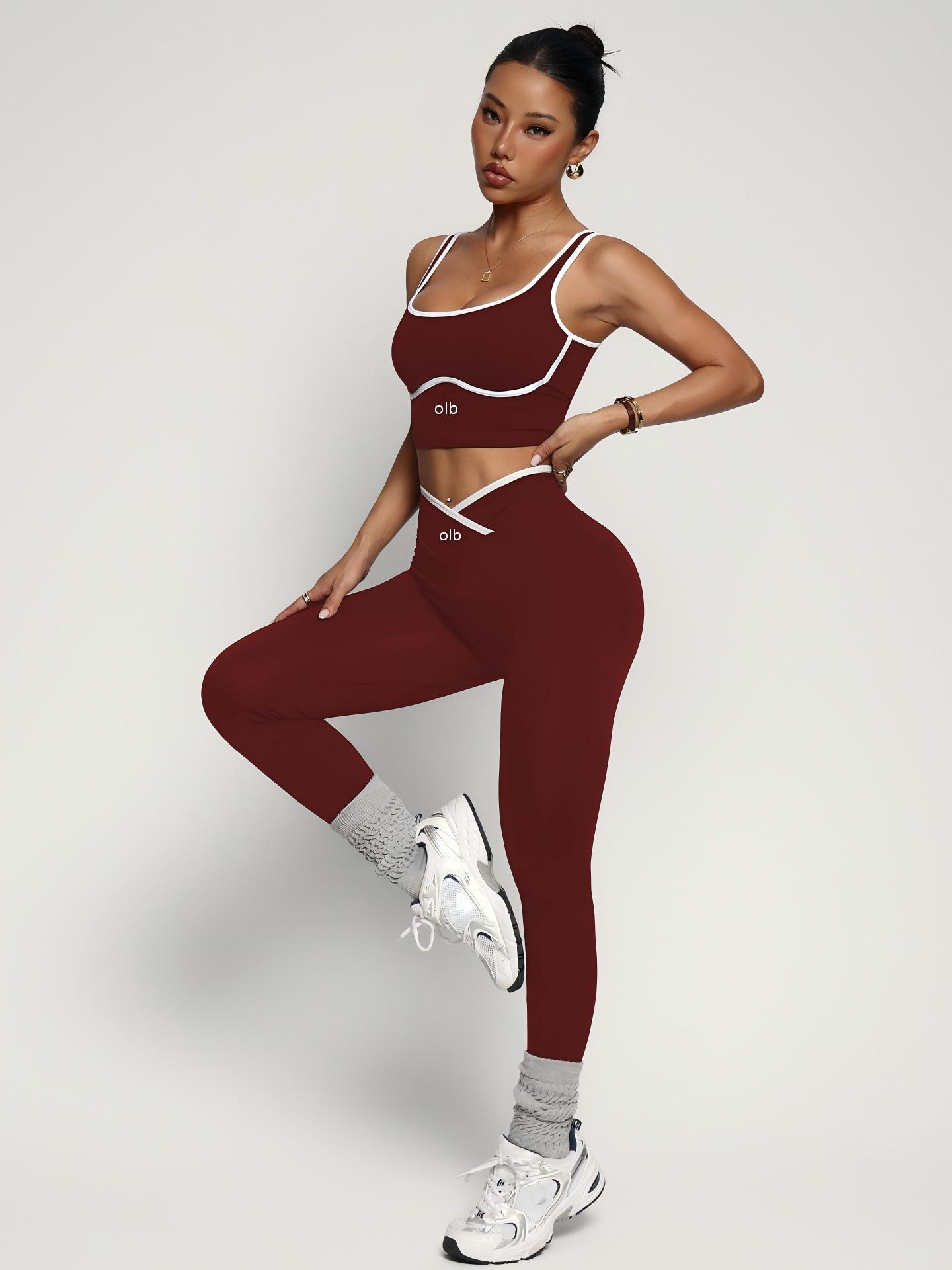 طقم رياضي جديد من قطعتين: حمال - مراجعة Yoga Fitness Wear وسعره