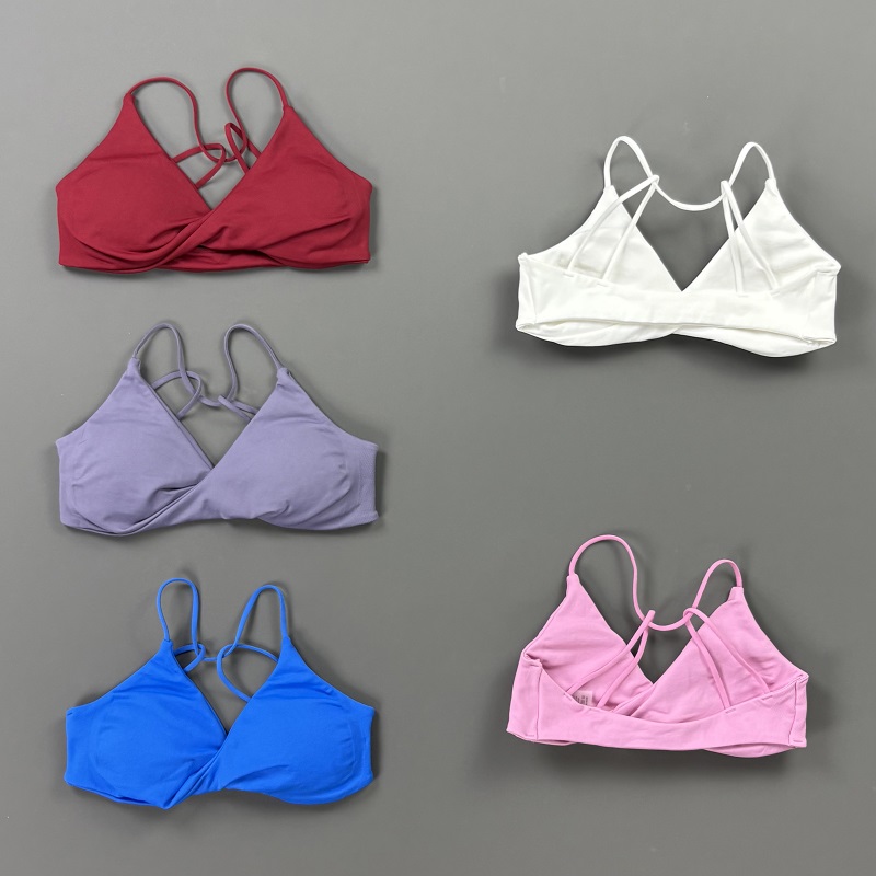 حمالة صدر رياضية نسائية من فيج - مراجعة Yoga Mat For Fitness وسعره