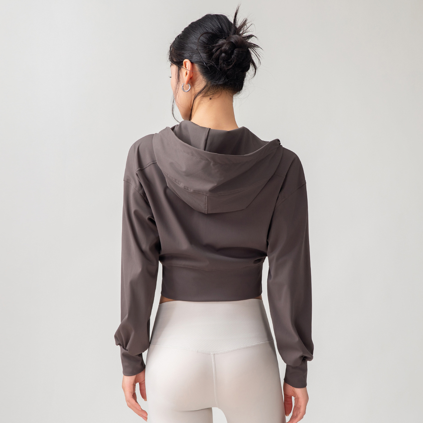 بلوزة رياضية نسائية بسيطة بلون - مراجعة Yoga & Fitness With Faye The Well Being Studio Abbots Langley وسعره