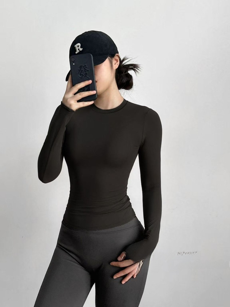 قميص يوجا رياضي بأكمام طويلة و - مراجعة Yoga Fitness Wear وسعره